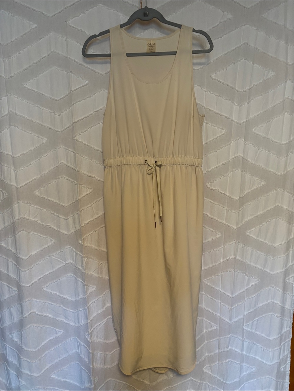 CALIA by Carrie Underwood Sleeveless Drawstring Midi Dress in Beige